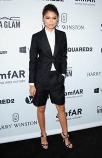 Zendaya feet photo thumbnail