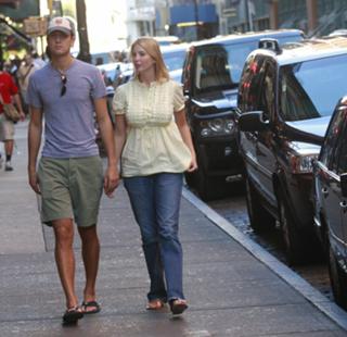 Ivanka Trump feet photo thumbnail