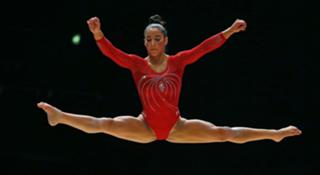 Aly Raisman feet photo thumbnail