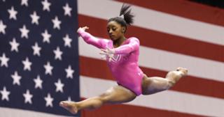 Simone Biles feet photo thumbnail