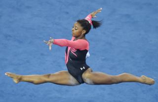 Simone Biles feet photo thumbnail