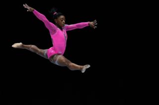 Simone Biles feet photo thumbnail