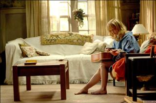 Christina Ricci feet photo thumbnail