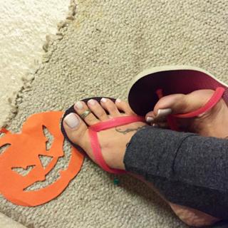 Karin Klemp feet photo thumbnail