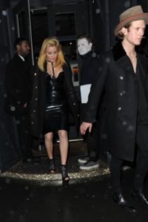 Ellie Goulding feet photo thumbnail
