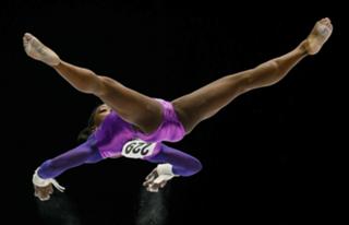Simone Biles feet photo thumbnail