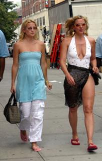 Kate Hudson feet photo thumbnail