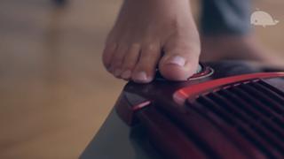 Ewa Farna feet photo thumbnail