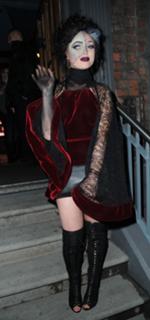 Jorgie Porter feet photo thumbnail