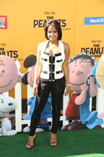 Christina Milian feet photo thumbnail
