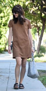 Selma Blair feet photo thumbnail