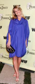 Alice Eve feet photo thumbnail