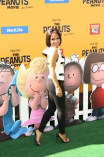 Christina Milian feet photo thumbnail