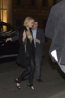 Jennifer Lawrence feet photo thumbnail