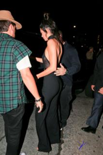 Kendall Jenner feet photo thumbnail