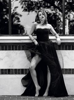 Amber Heard feet photo thumbnail