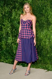 Elsa Hosk feet photo thumbnail