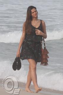 Bruna Marquezine feet photo thumbnail