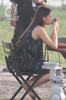 Bruna Marquezine feet photo thumbnail