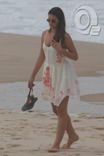 Bruna Marquezine feet photo thumbnail