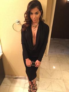 Anitta feet photo thumbnail