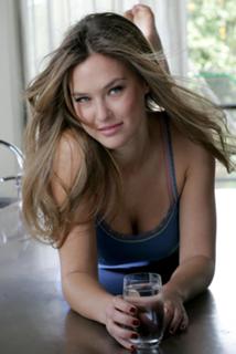 Bar Refaeli feet photo thumbnail