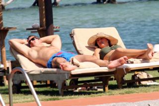 Sofía Vergara feet photo thumbnail