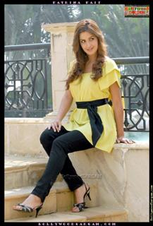 Katrina Kaif feet photo thumbnail