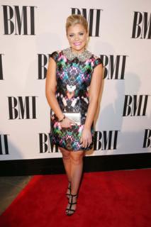 Lauren Alaina feet photo 5