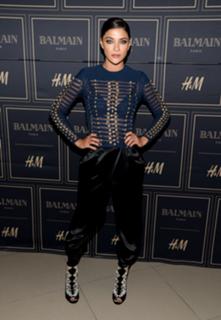 Jessica Szohr feet photo thumbnail