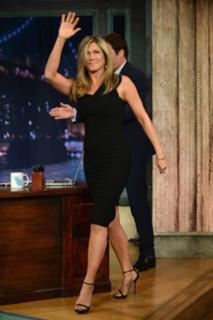 Jennifer Aniston feet photo thumbnail