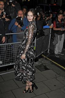 Lily James feet photo thumbnail
