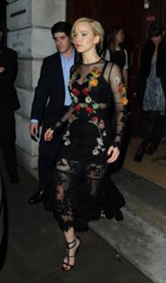 Jennifer Lawrence feet photo thumbnail