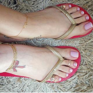 Jaqueline Mello feet photo thumbnail