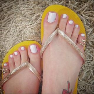 Jaqueline Mello feet photo thumbnail