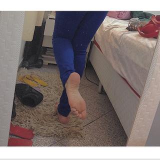 Jaqueline Mello feet photo thumbnail