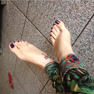 Jaqueline Mello feet photo thumbnail