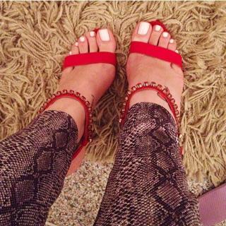Jaqueline Mello feet photo thumbnail