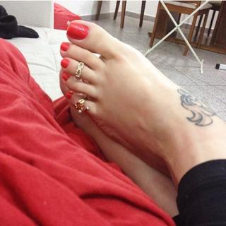 Jaqueline Mello feet photo thumbnail