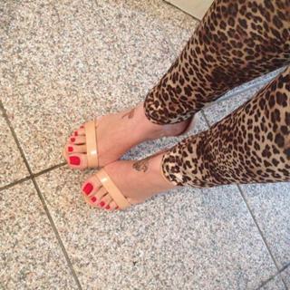 Jaqueline Mello feet photo thumbnail
