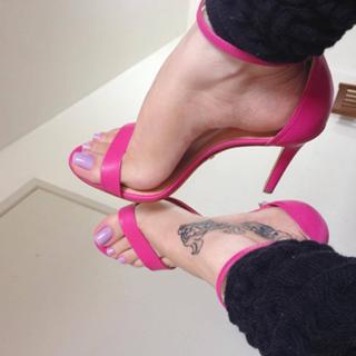 Jaqueline Mello feet photo thumbnail