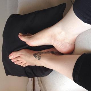 Jaqueline Mello feet photo thumbnail