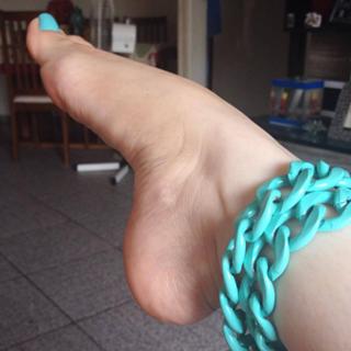 Jaqueline Mello feet photo thumbnail