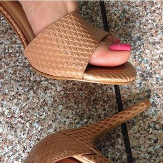 Jaqueline Mello feet photo thumbnail