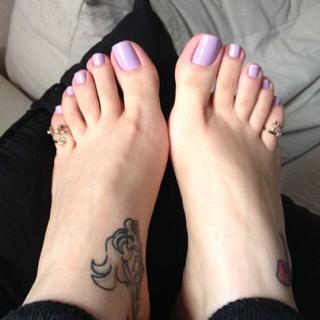 Jaqueline Mello feet photo thumbnail