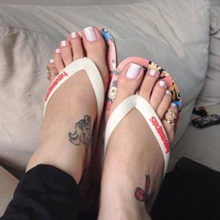 Jaqueline Mello feet photo thumbnail