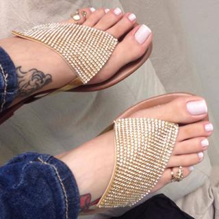Jaqueline Mello feet photo thumbnail