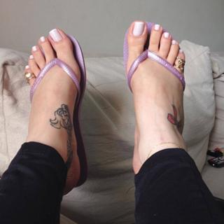 Jaqueline Mello feet photo thumbnail
