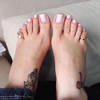 Jaqueline Mello feet photo thumbnail