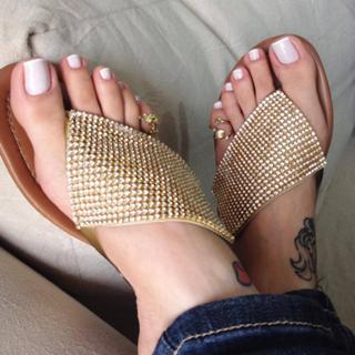 Jaqueline Mello feet photo thumbnail